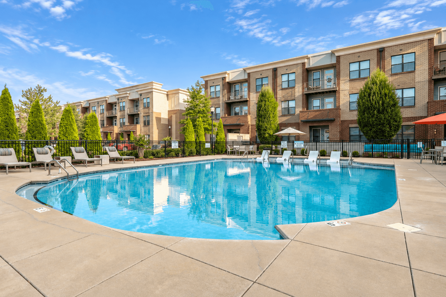 The Luxe at Indian Lake Village gallery image