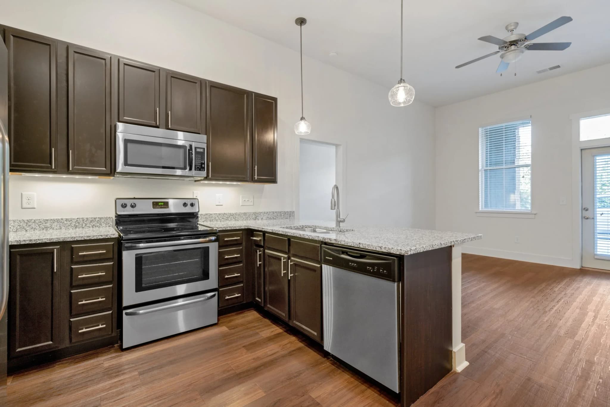 The Luxe at Indian Lake Village photo 2